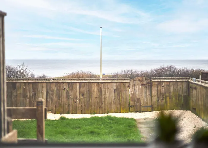Host & Stay - Marsden Beach House